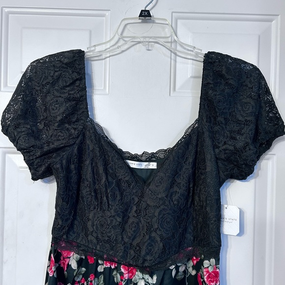 Altar’d State Clydie floral maxi dress with hunter green lace, size XL - Picture 3 of 10